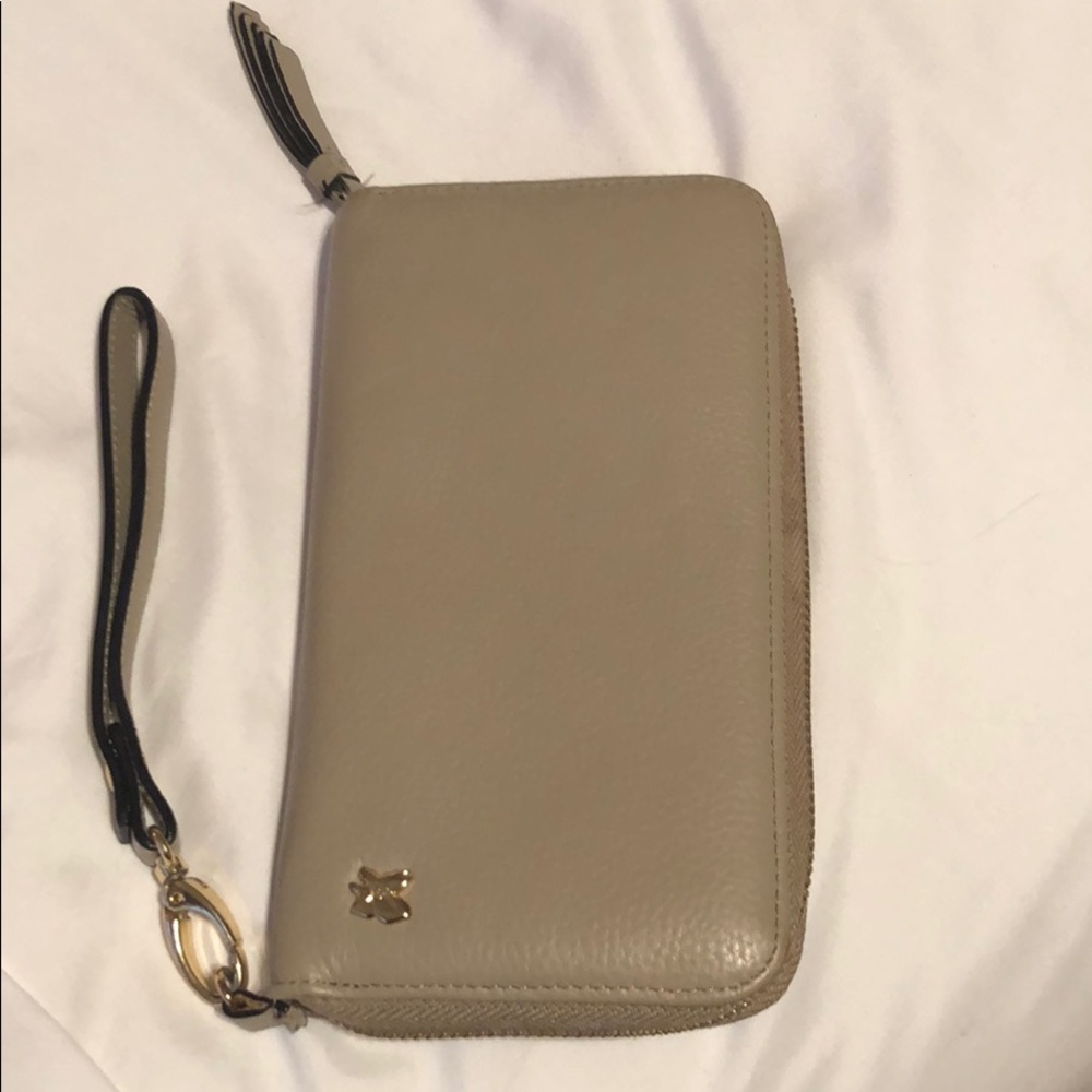 Ora Delphine Wallet